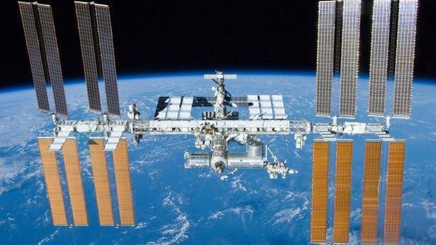 نشت هوای ایستگاه فضایی بین المللی گرفته شد+تصاویر نشت هوای ایستگاه فضایی بین المللی گرفته شد+تصاویر