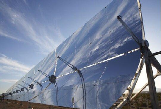 نیروگاه های خورشیدی فرصت مناسب درآمدزایی مردم