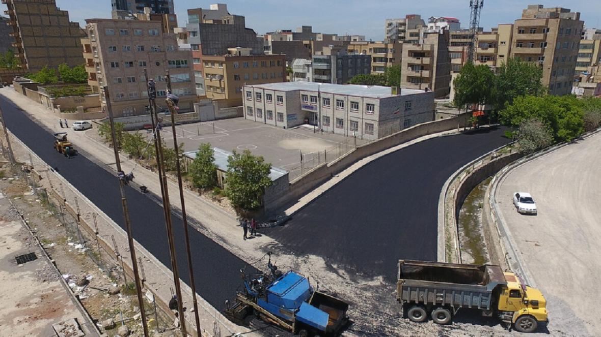 اتمام آسفالت ریزی پروژه بازگشائی خیابان شهید صادقی