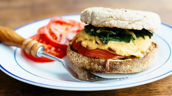 4 قانون طلایی برای اینکه صبحانه سالم تری بخوریم